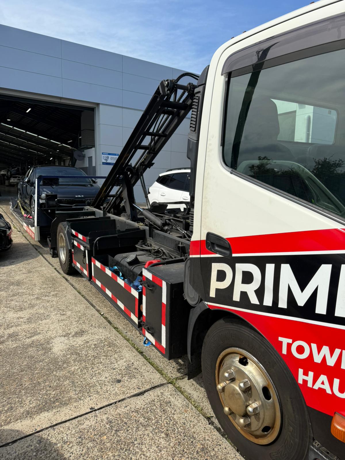 Prime Towing 24 hour tow truck service